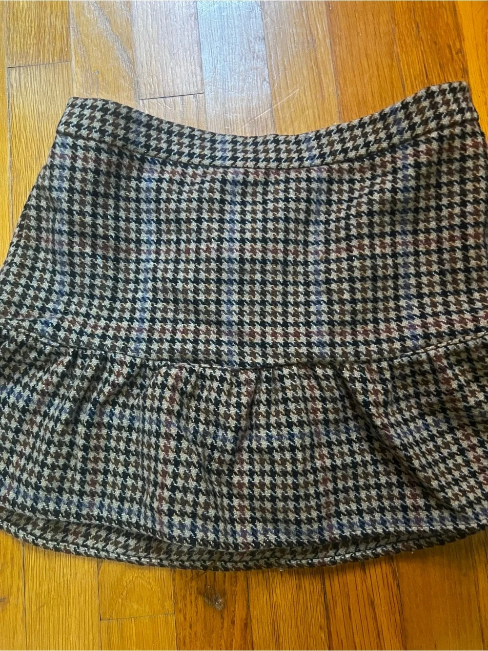 J.Crew Mercantile wool Classic Houndstooth Ruffle Mini Skirt - Black & White